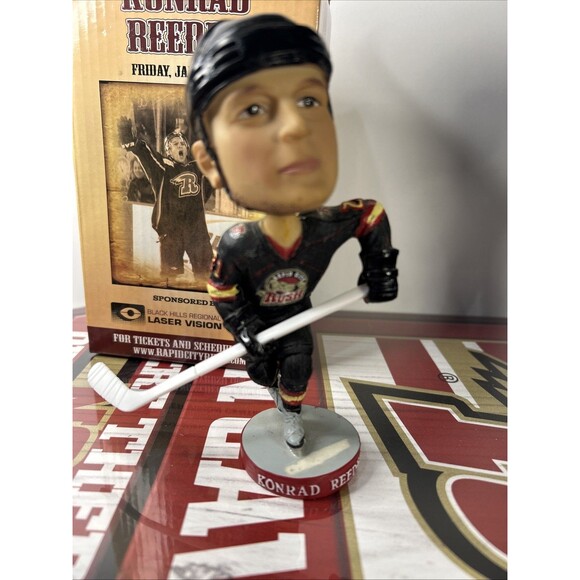 Rapid City Rush Bobblehead Konrad Reader Minor Hockey As-is  Sign Removed - Picture 4 of 5